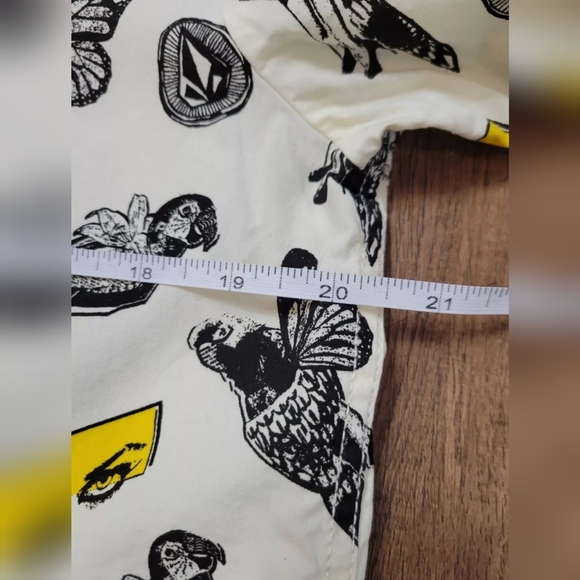 Volcom parrot short sleeve button down shirt - Picture 5 of 8